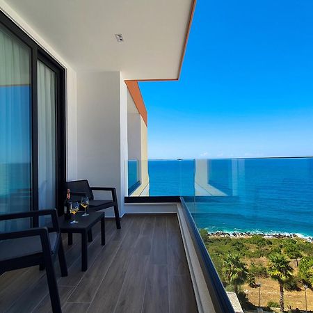 Lookout Apartments ซารานเดอ ภายนอก รูปภาพ