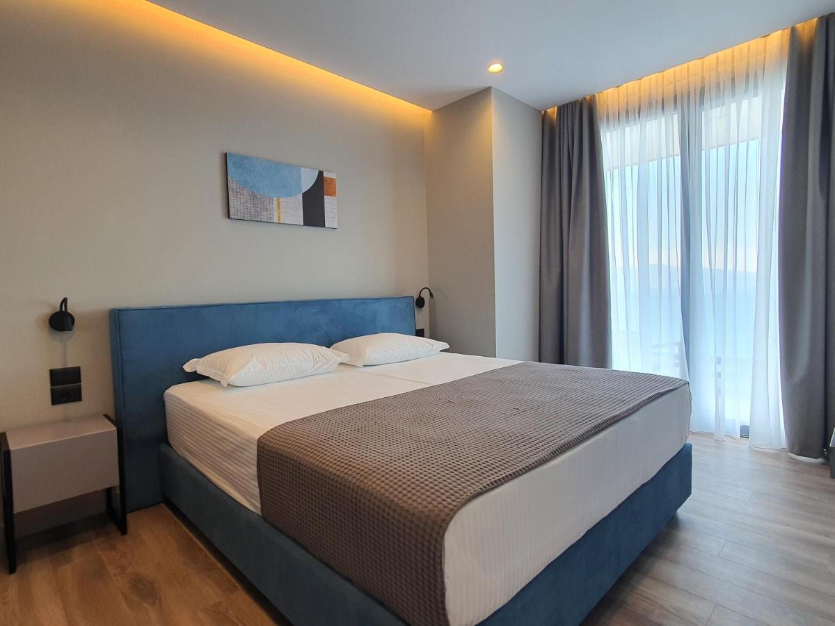 Lookout Apartments ซารานเดอ ภายนอก รูปภาพ