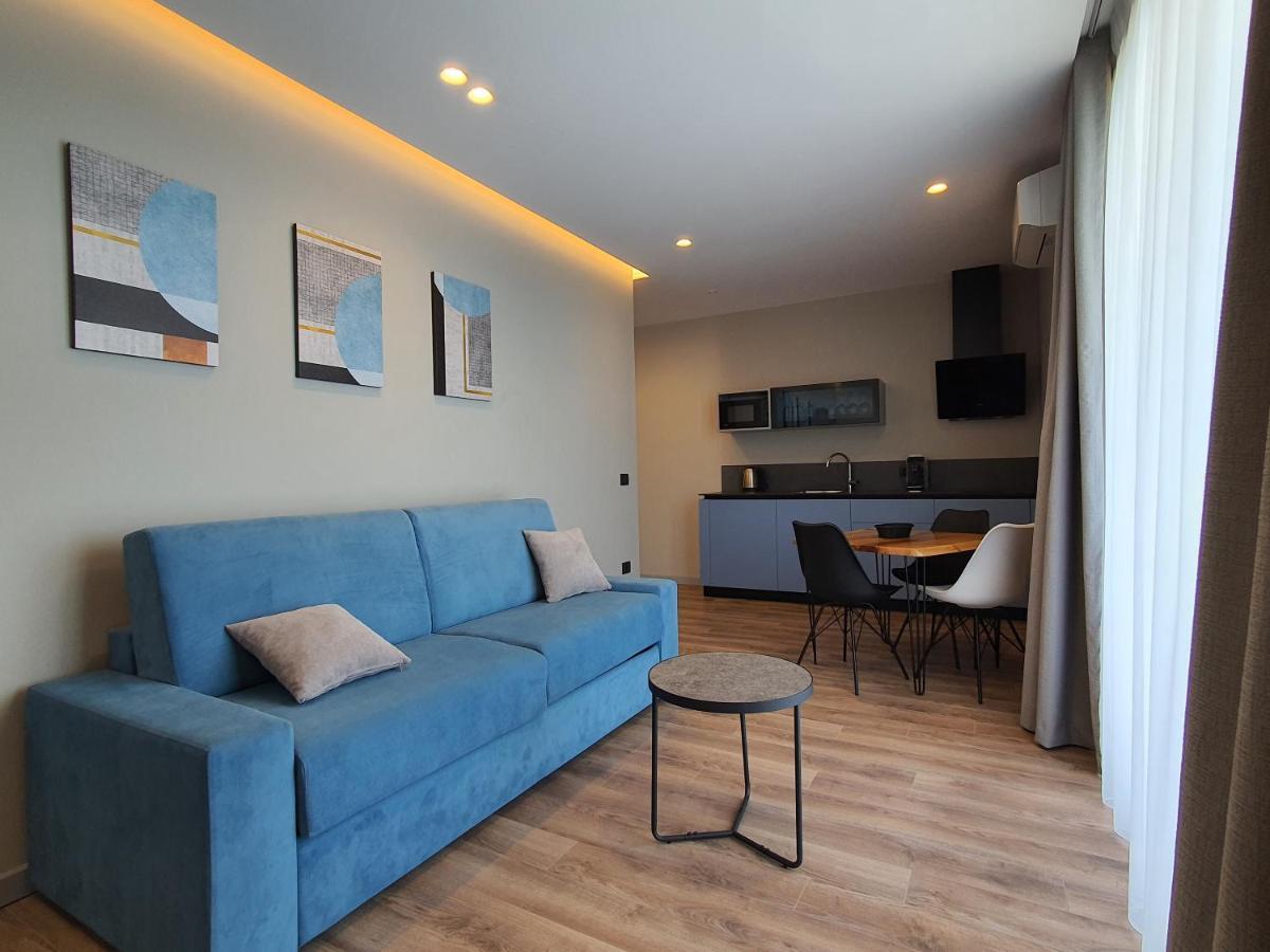 Lookout Apartments ซารานเดอ ภายนอก รูปภาพ
