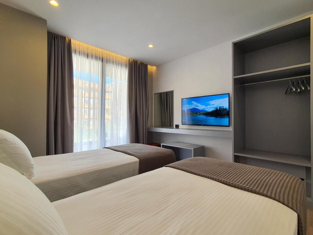Lookout Apartments ซารานเดอ ภายนอก รูปภาพ