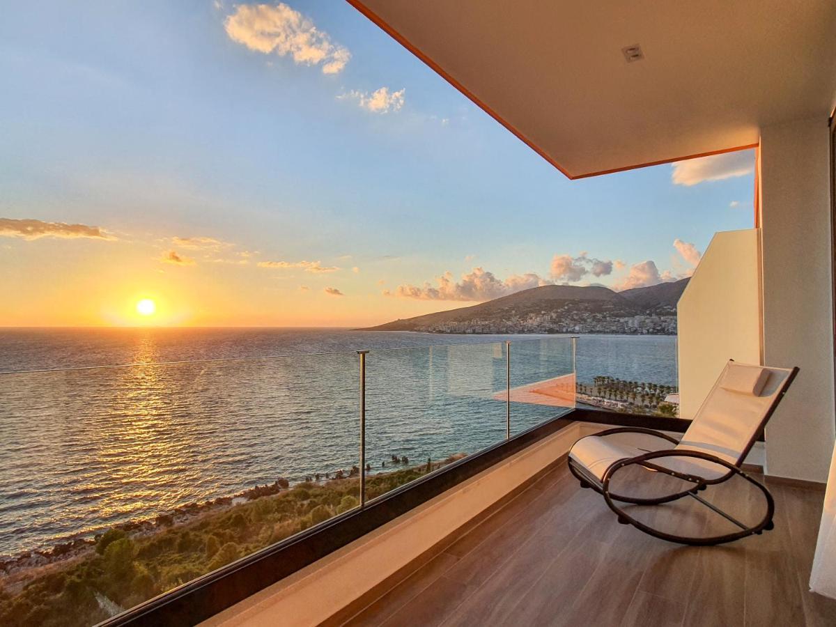 Lookout Apartments ซารานเดอ ภายนอก รูปภาพ