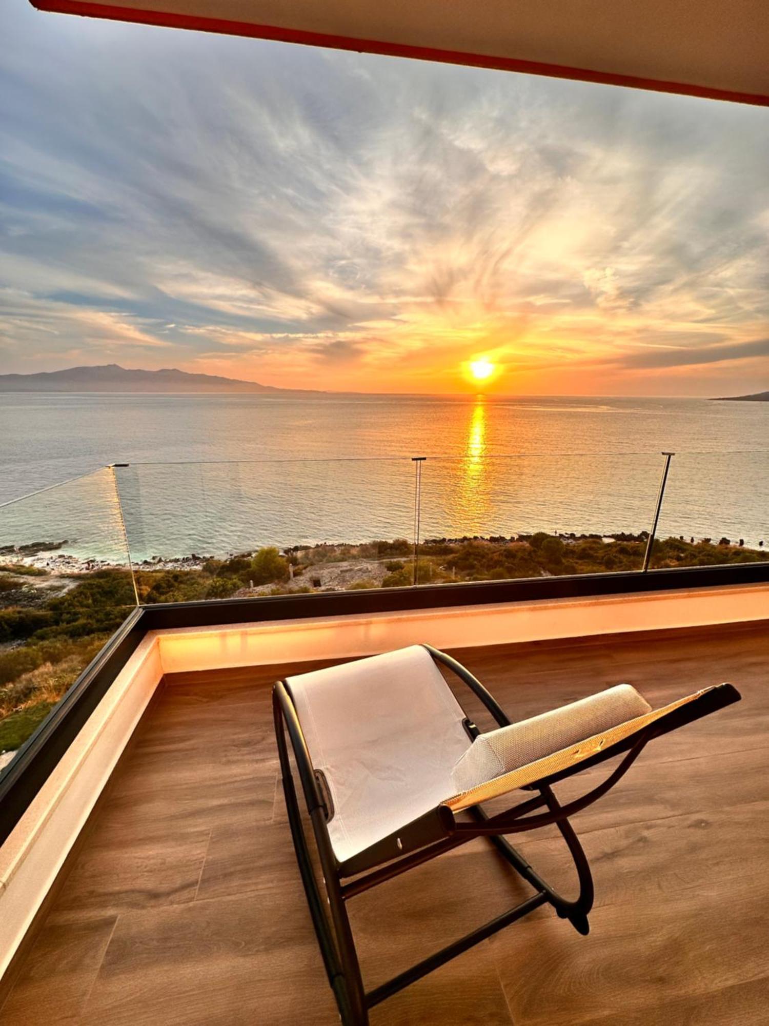 Lookout Apartments ซารานเดอ ภายนอก รูปภาพ
