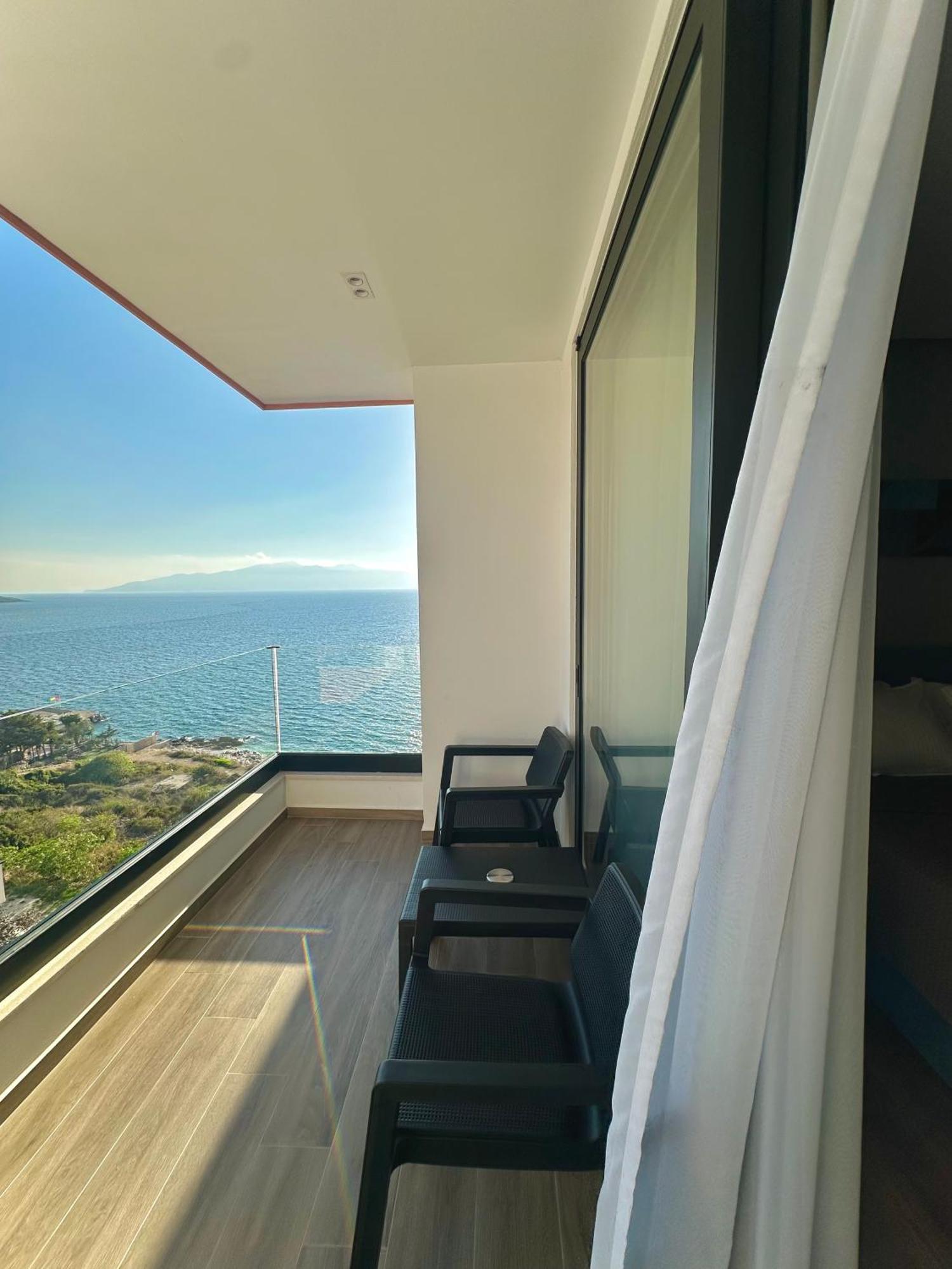 Lookout Apartments ซารานเดอ ภายนอก รูปภาพ